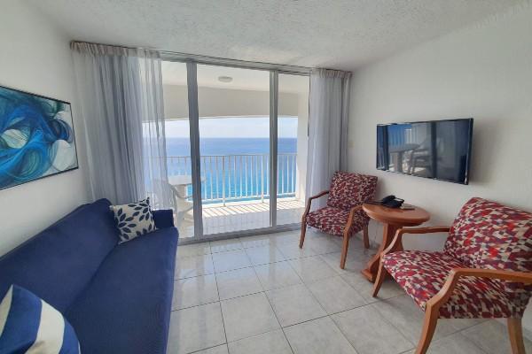 One Bedroom King Suite