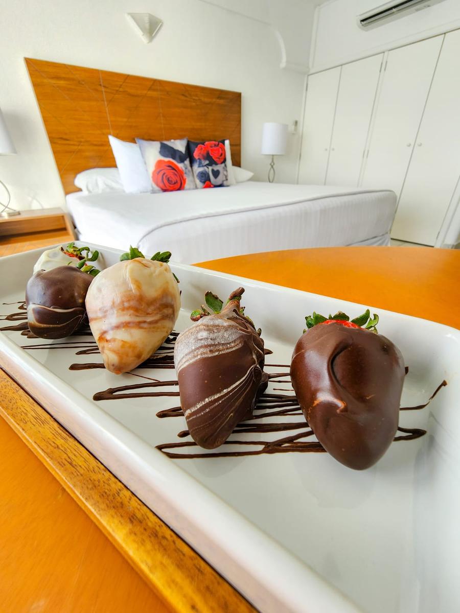 Strawberries in tux