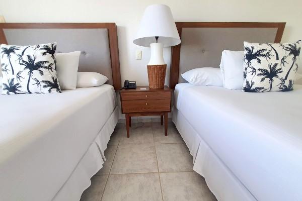 Deluxe Oceanfront Doble